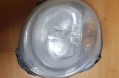 Преден ляв фар