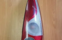 Задна дясна задна лампа