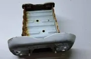 Предни леви крака на шасито