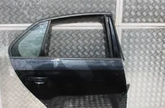 Задна дясна врата