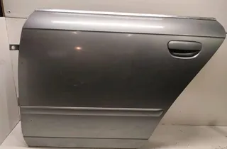 Задна дясна врата
