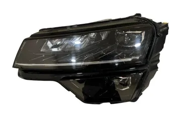 Преден ляв фар