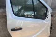 Предна дясна врата