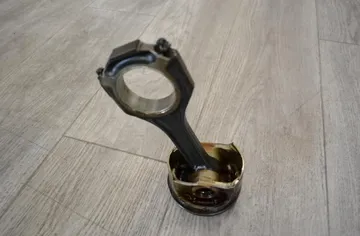 Свързващ прът