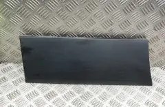 Корпус от дясната страна