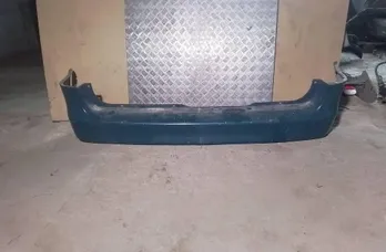 Задна броня