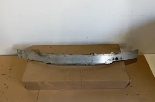 Преден усилващ прът