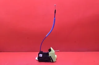 Заключване на предна дясна врата