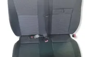 Предна дясна седалка