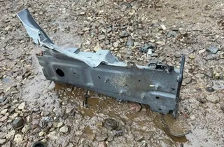 Предни десни крака на шасито