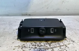 USB/AUX контролен блок