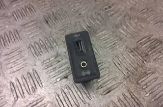 USB